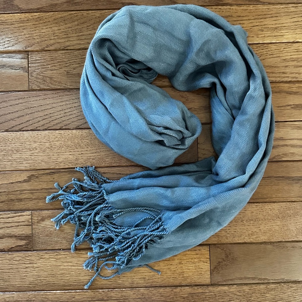 🩶 ASHLEY COOPER women’s wrap scarf pashmina charcoal gray fringe